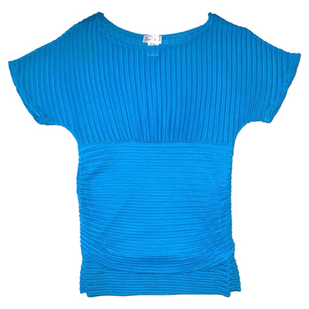 This cobalt blue mesh short sleeve top offers a lightweight, breathable fit.